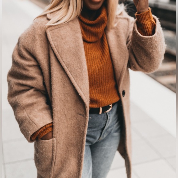 Acrylic (faux wool) Coat - Picture 2 of 4